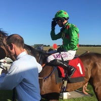 Foto tomada en Epsom Downs Racecourse  por Yuri ~. el 8/2/2018