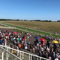 Foto tomada en Epsom Downs Racecourse  por Yuri ~. el 8/2/2018