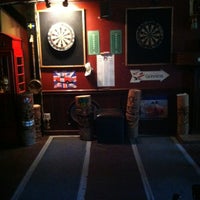 12/26/2012 tarihinde Natalieziyaretçi tarafından Dog N Bone British Pub'de çekilen fotoğraf
