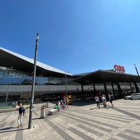 Photo taken at H Hauptbahnhof by Tomáš L. on 7/16/2022
