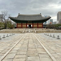 Photo taken at Deoksugung by Victor D. on 3/19/2024