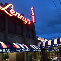 Photo taken at Lenny&amp;#39;s Clam Bar by Jeff P. on 8/3/2018