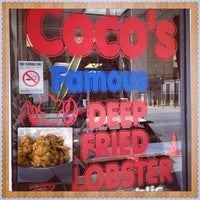Foto scattata a Coco&amp;#39;s Famous Fried Lobster da Gabe il 4/5/2013