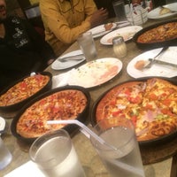 Photo taken at Pizza Hut by Farri S. on 3/16/2015