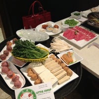 Photo taken at Happy Lamb Hot Pot, Houston Bellaire 快乐小羊 by Yuqing L. on 1/31/2014