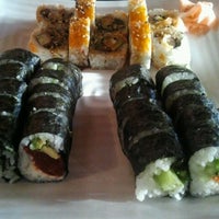 Photo prise au The Sushi Place - UTEP par Krysta D. le11/29/2012