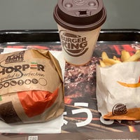 Photo taken at Burger King by 抹茶 on 11/29/2020