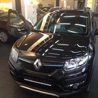Photo taken at &amp;quot;Автоконтинент&amp;quot; Renault by Roman K. on 10/6/2015
