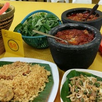 Warung Nasi Alam Sunda Sukabumi Jawa Barat