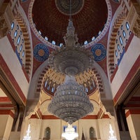 Photo taken at Mohammed Al-Amin Mosque by Selin M. on 11/25/2022