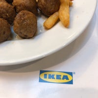 รูปภาพถ่ายที่ IKEA โดย Aurélien R. เมื่อ 10/3/2019