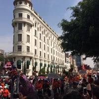 Photo taken at Desfile De Alebrijes by Jls R. on 11/9/2013