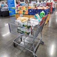 Photo taken at BJ&amp;#39;s Wholesale Club by Anna H. on 12/10/2022