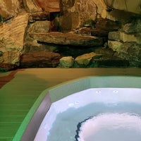 12/3/2022 tarihinde Tracyziyaretçi tarafından Oasis Hot Tub Garden'de çekilen fotoğraf