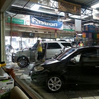 Photo taken at Rainbow Carwash by Bart a. on 3/2/2013