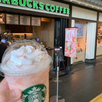 Photo taken at Starbucks by しろミニッツ on 7/17/2022