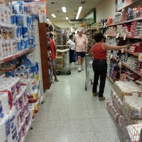 Photo taken at Supermercados Mundial by Tunim S. on 11/10/2012