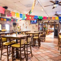 Das Foto wurde bei La Fiesta Mexican Restaurant von La Fiesta Mexican Restaurant am 5/5/2017 aufgenommen
