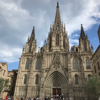 Photo prise au Cathédrale Sainte-Croix de Barcelone par Fidan Y. le5/12/2017