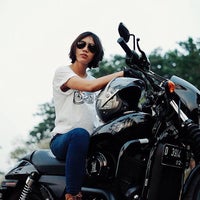 Photo taken at Mabua Harley-Davidson by Mabua M. on 10/27/2015