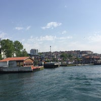 Photo taken at Beşiktaş - Kadıköy Vapuru by Volkan on 5/19/2015