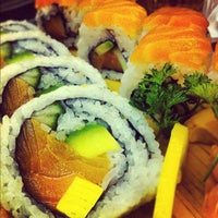 Снимок сделан в Okinawa Sushi пользователем Alexandre J. 12/7/2012
