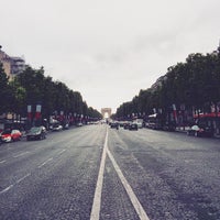 Foto tirada no(a) Hôtel des Champs-Élysées por Alexandre J. em 5/14/2015