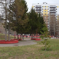 Photo taken at Шишкинский бульвар by Vladimir Y. on 5/3/2019