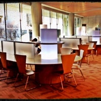 明治大学 和泉図書館 College Library In 明大前