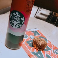 Photo taken at Starbucks by Iván S. on 11/29/2021