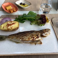 10/30/2021 tarihinde Erkan E.ziyaretçi tarafından Sunmare Balık Restaurant'de çekilen fotoğraf