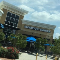 Photo taken at Elevation Burger by Nnyycc1 on 8/6/2016