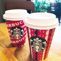 Photo taken at Starbucks by Thais V. on 12/11/2021