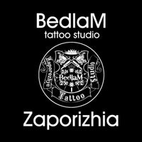 Das Foto wurde bei BedlaM Tattoo Zaporizhia тату Запорожье von BedlaM Tattoo Zaporizhia тату Запорожье am 11/16/2016 aufgenommen