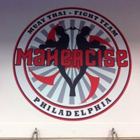 Foto tomada en Maxercise - MMA &amp;amp; Sports Fitness  por Maggie D. el 1/3/2013