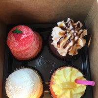 Photo taken at Gigi&amp;#39;s Cupcakes by Vickie D. on 8/17/2018
