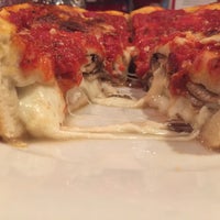 Photo taken at Giordano&amp;#39;s by Vincent C. on 7/21/2016