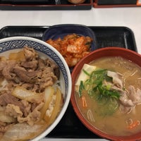 Photo taken at Yoshinoya by IGARYU on 3/2/2019