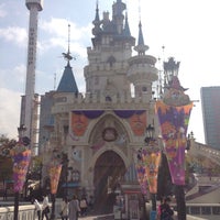 Photo taken at Lotte World Adventure by Jazz A. on 10/27/2015