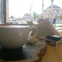 Photo taken at Hi Coffee by Buğra Ş. on 5/18/2015