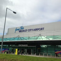 Foto tirada no(a) George Best Belfast City Airport (BHD) por Mar D. em 9/14/2013