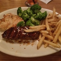 Photo taken at BJ&amp;#39;s Restaurant &amp;amp; Brewhouse by Carl D. on 10/13/2019