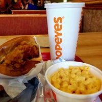 Photo taken at Popeyes Louisiana Kitchen by Mike F. on 1/24/2020