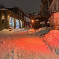 รูปภาพถ่ายที่ Арт-квартал «Хохловка» โดย Iennifer เมื่อ 2/13/2021