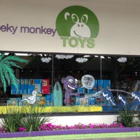 11/29/2013 tarihinde Cheeky Monkey Toysziyaretçi tarafından Cheeky Monkey Toys'de çekilen fotoğraf