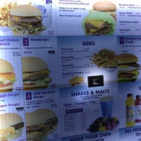 10/17/2016にJacob E.がElevation Burgerで撮った写真