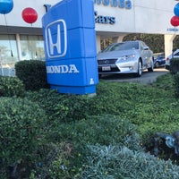 Photo taken at Pacific Honda by toisan on 10/6/2017