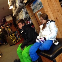 Foto diambil di Incline Ski Shop oleh Diogo G. pada 3/1/2014