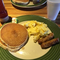 Photo taken at Applebee&amp;#39;s Grill + Bar by Keith N. on 12/5/2015