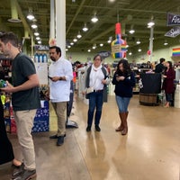 Photo taken at Spec&amp;#39;s Wines, Spirits &amp;amp; Finer Foods by Rainman on 12/31/2018
